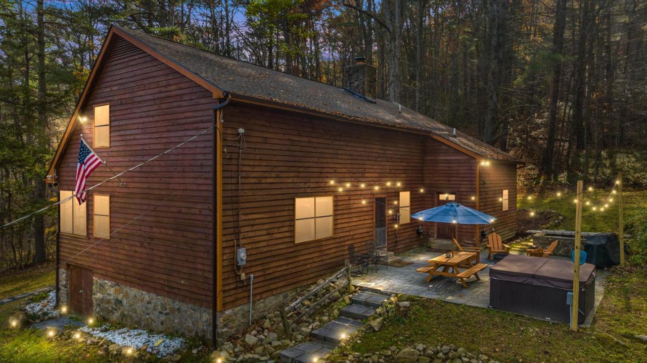 Sleepy Hollow 5Br Cabin - National Park 7 Min, Hot Tub, Fire Pit, Sleeps 12 لوراي المظهر الخارجي الصورة